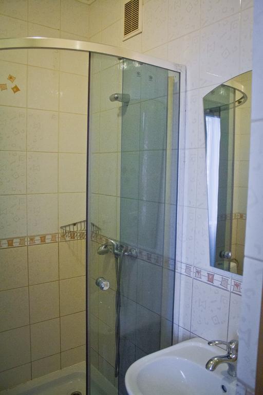 Motel Ivano-Frankivsk Phòng bức ảnh