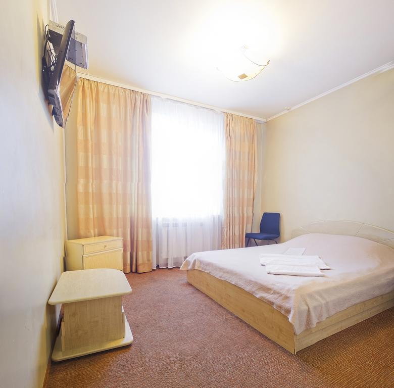 Motel Ivano-Frankivsk Phòng bức ảnh