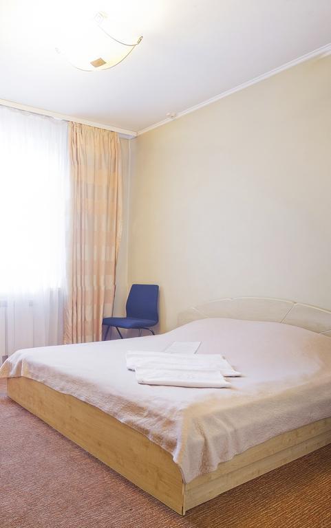 Motel Ivano-Frankivsk Phòng bức ảnh